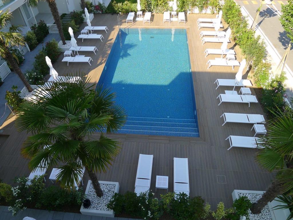Sabbhia Apartment Lido di Jesolo Bagian luar foto